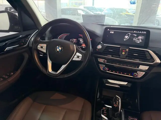 BMW BMW X3 xDrive25i Luxury Set