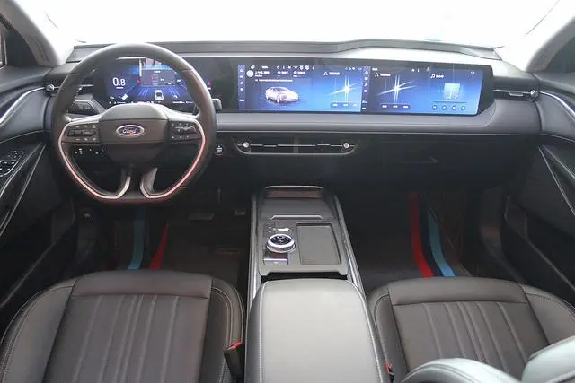 Ford Mondeo EcoBoost 180 Luxury