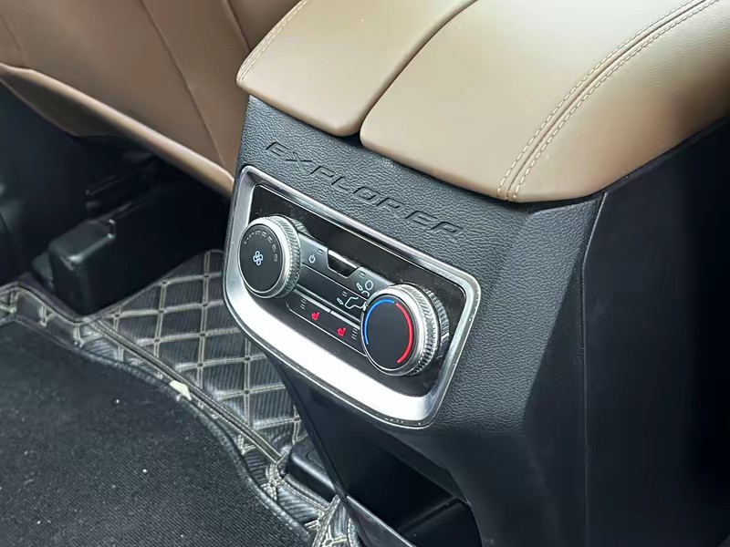 Ford explorer 2023