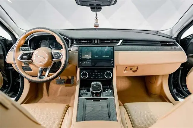 Jaguar Jaguar XFL 2.0T P250 two-wheel drive Exclusive Deluxe Edition