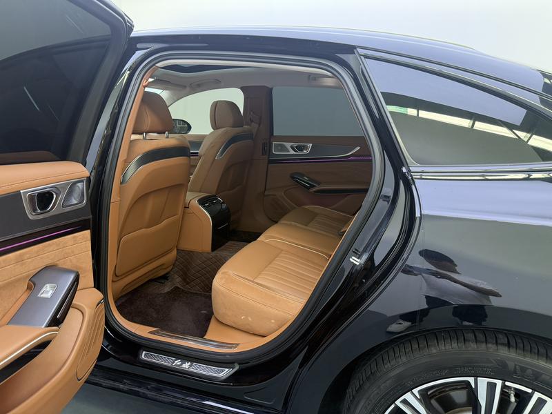 Hongqi Red Flag H9 2024