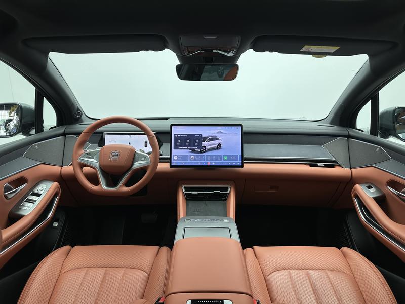 BYD Tang L DM 2025