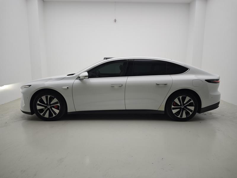 NIO NIO ET7 2021