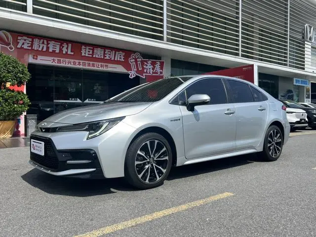 TOYOTA Lei Ling Dual engine 1.8H E-CVT sports version