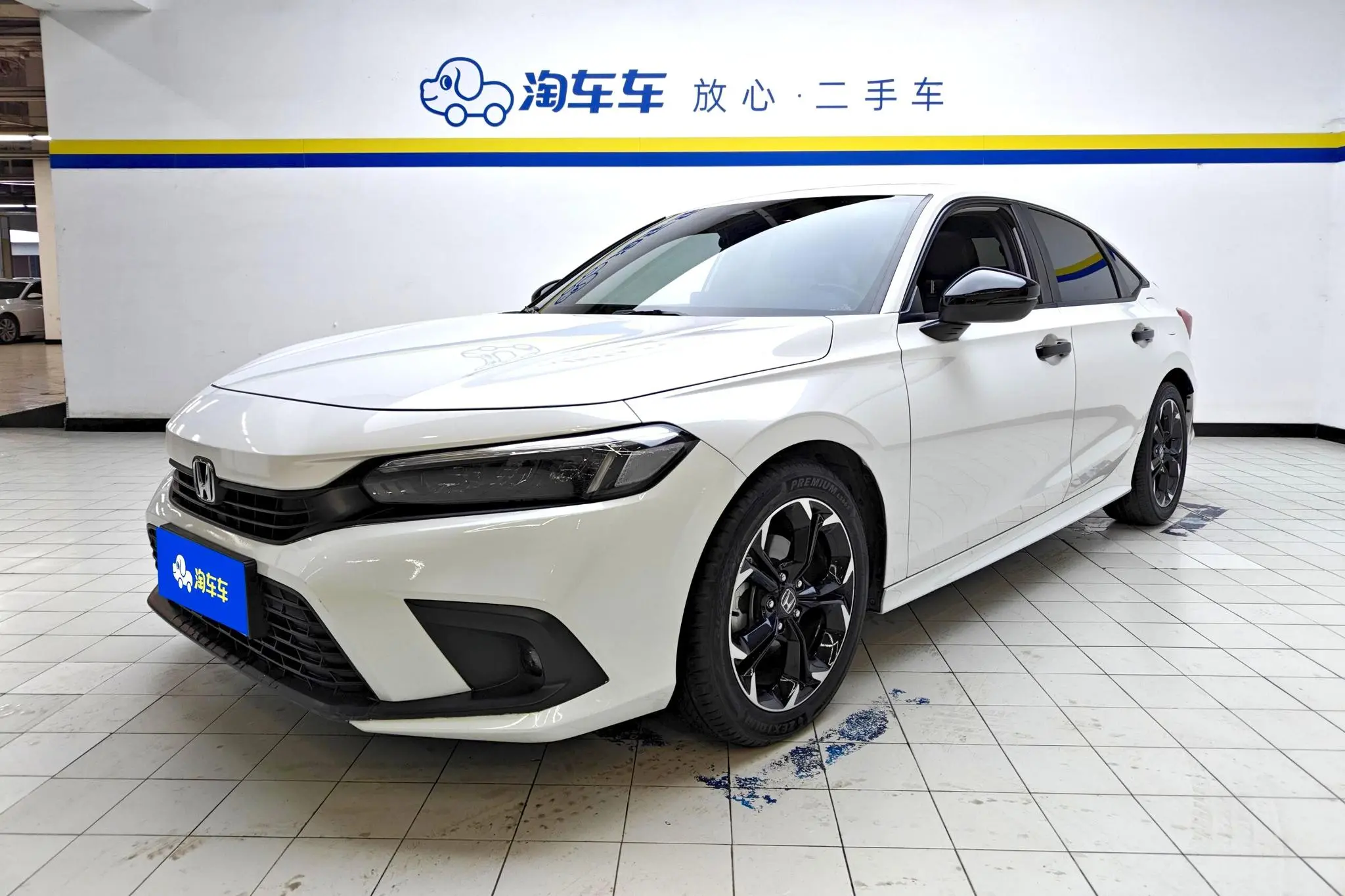 Honda Civic 240TURBO CVT combustion version