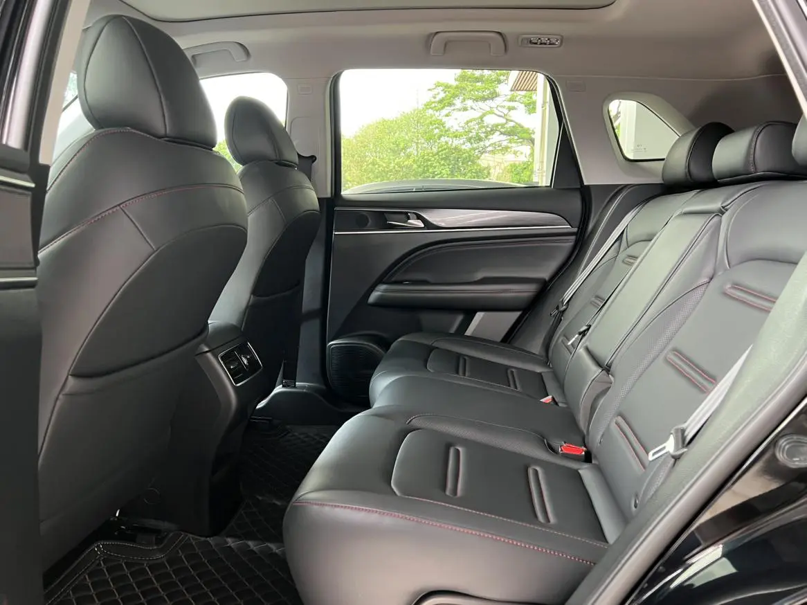 GAC Trumpchi GS4 PLUS 390T automatic Nebula version