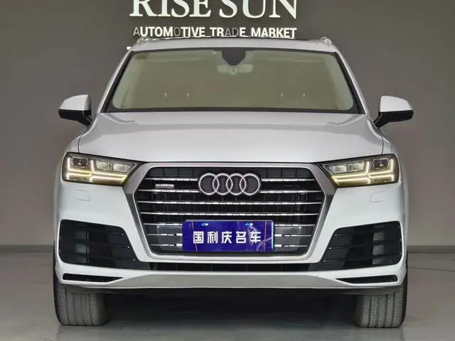 Audi Audi Q7 40 TFSI S line sporty