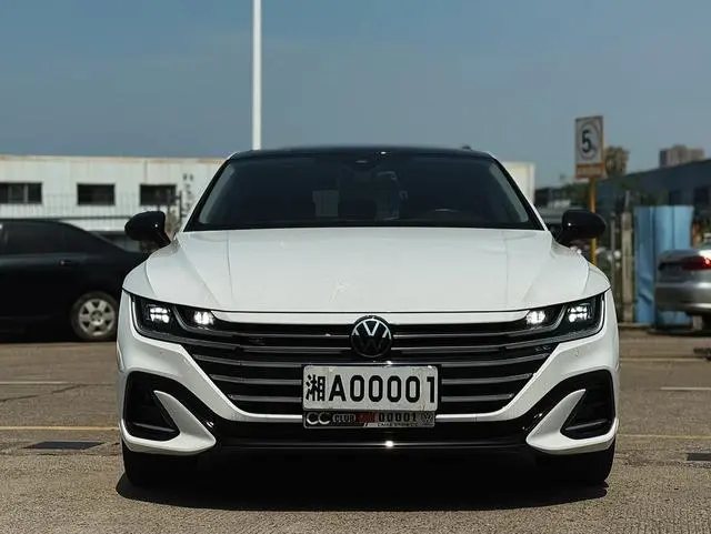 Volkswagen Volkswagen CC 380TSI eye-catching version