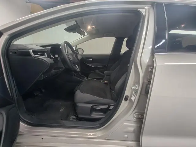TOYOTA Ling Shang 2.0L Leading version