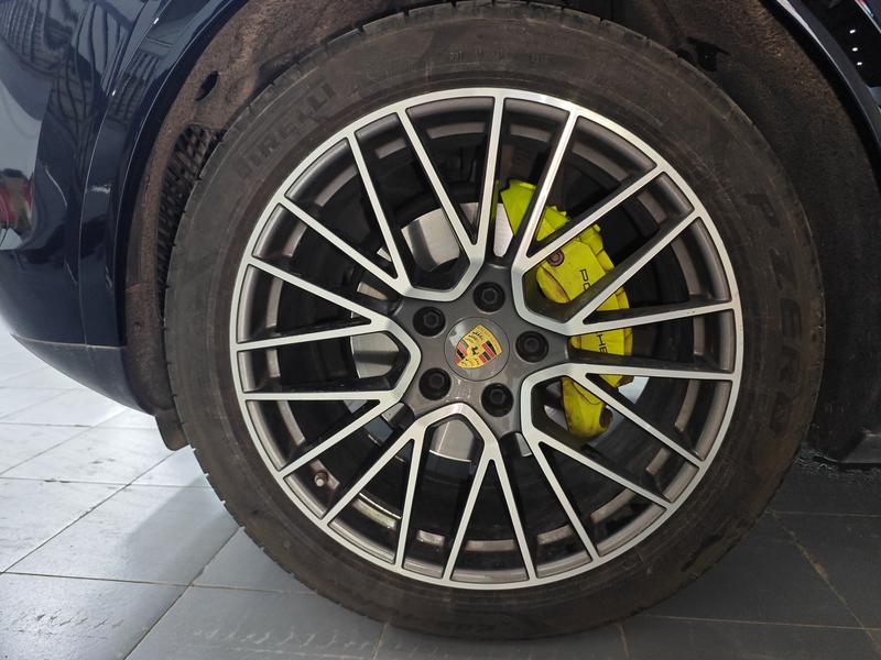 Porsche Cayenne E-Hybrid 2021