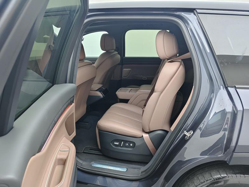 NIO NIO ES8 2023