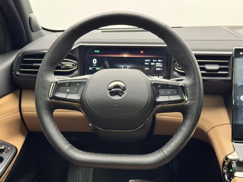 NIO NIO ES8 2020