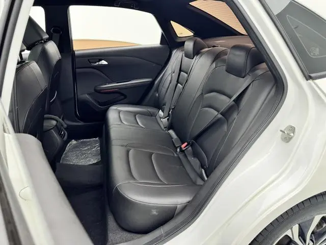 Chevrolet Cruze RS 330T Automatic Fun Version