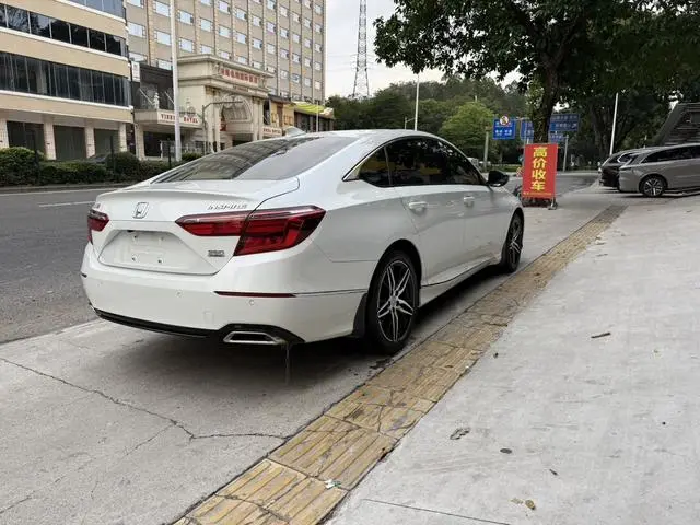 Honda Yingshipai 260TURBO Jingyue Edition