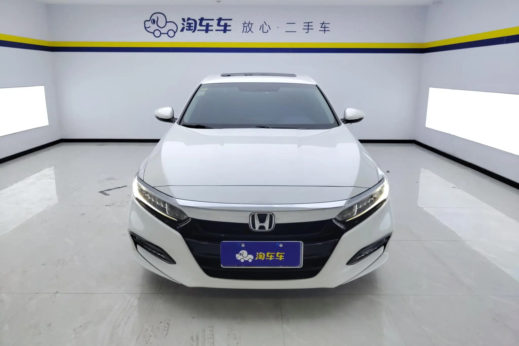 Honda Accord 260TURBO Elite Edition Country V