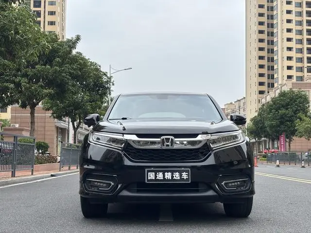 Honda Crown Road 240TURBO Two-wheel drive Exclusive Edition