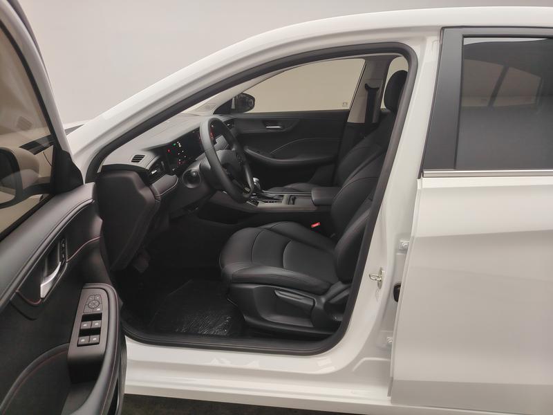 Roewe Roewe i5 2026