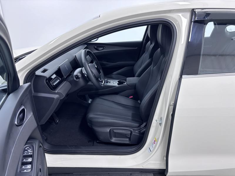 BYD Seal 06DM 2025