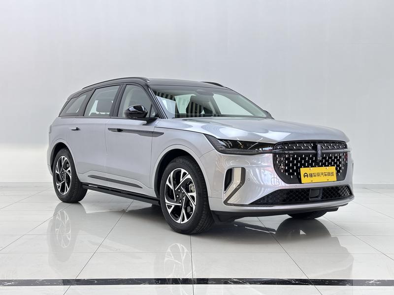 Lincoln Voyager 2025