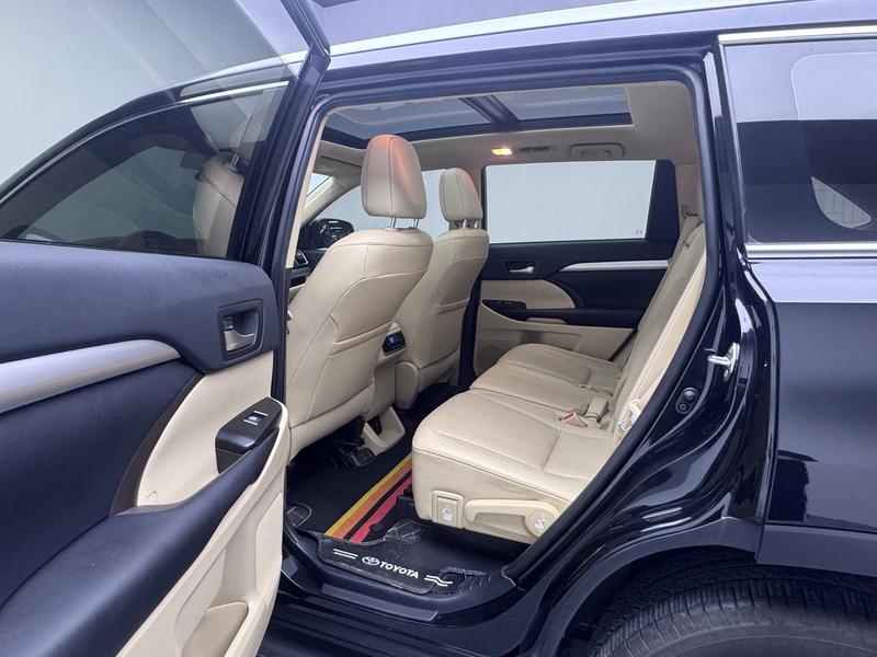 Toyota Highlander 2021