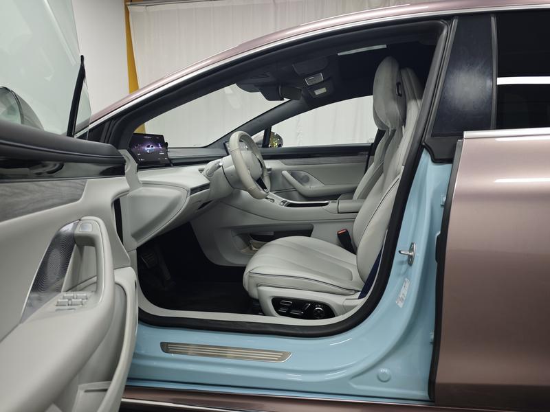 Luxeed Zhijie S7 2025