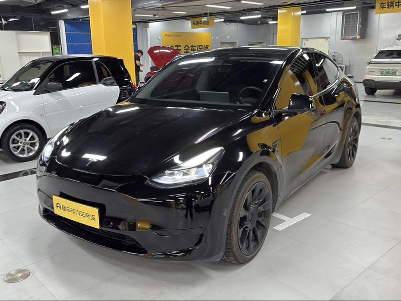 Tesla Model Y 2022