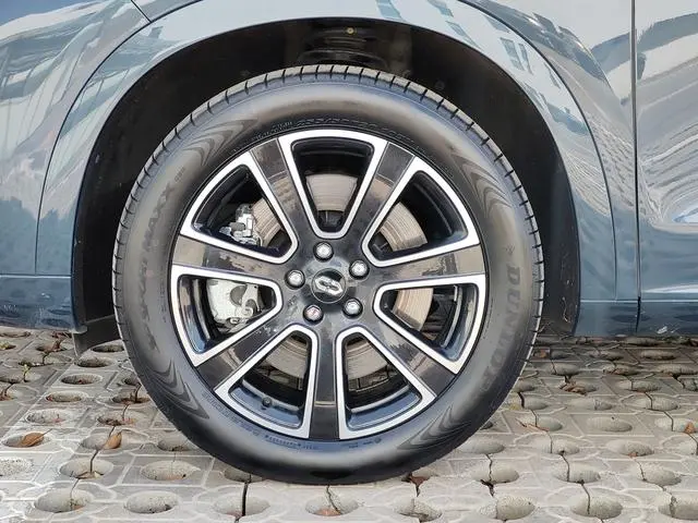 AITO Ask the world M7 Ultra five-seater four-wheel drive smart driving version