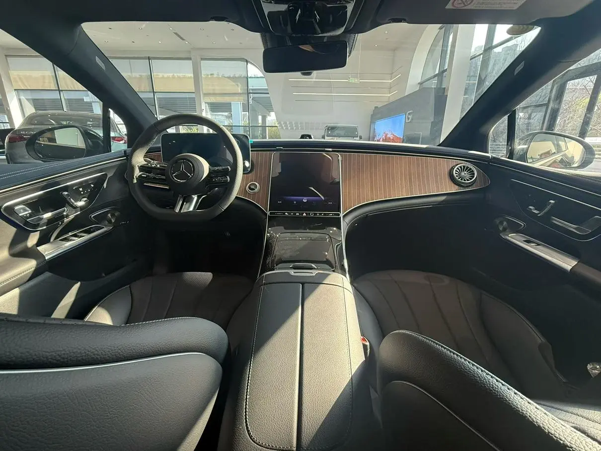 Mercedes-Benz Mercedes-Benz EQE EQE 500 4MATIC Pioneer Edition