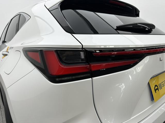 Lexus Lexus NX 2023
