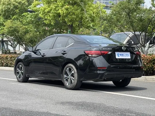 Nissan Xuan Yi 1.6L XL CVT Enjoy Edition