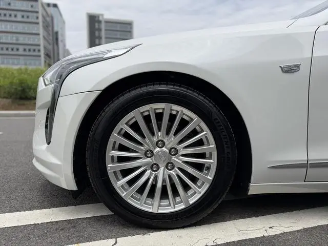 Cadillac Cadillac CT6 28T luxury