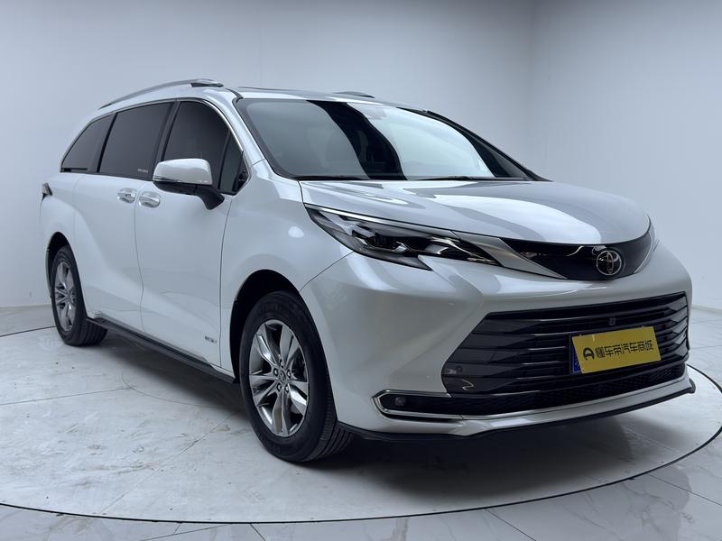 Toyota Sienna 2024