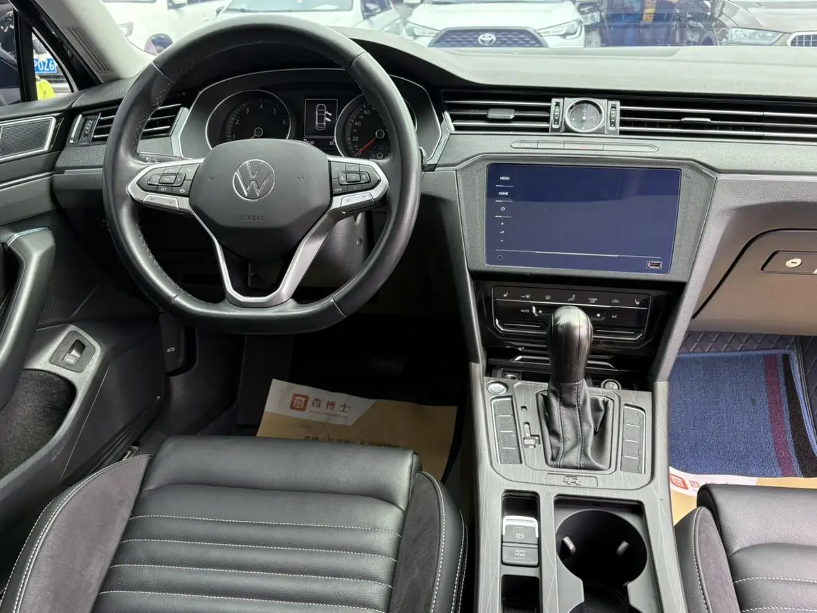 Volkswagen Magotan 330TSI DSG 30th Anniversary Edition