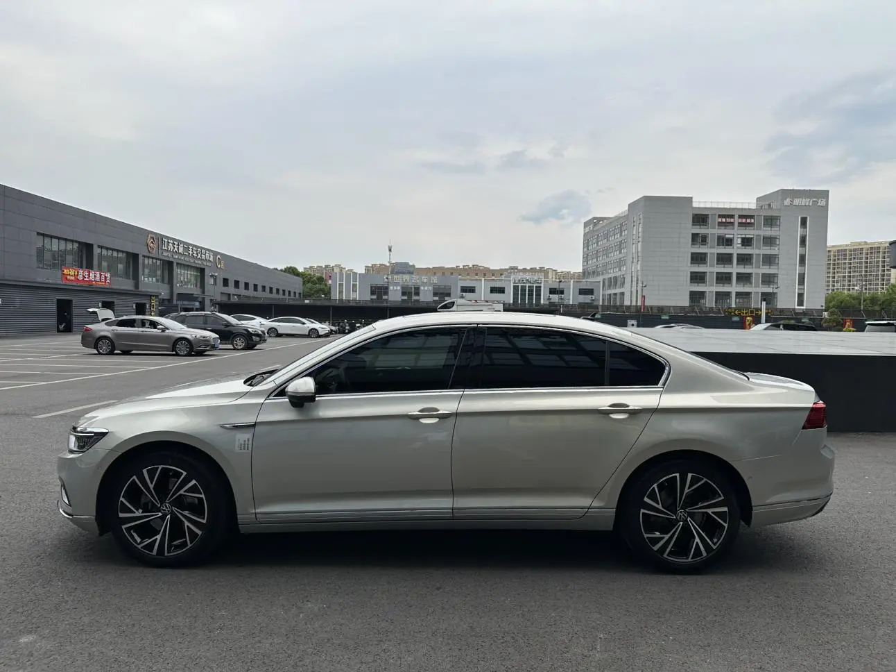 Volkswagen Magotan 380TSI DSG Premium type