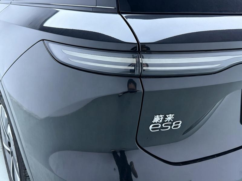 NIO NIO ES8 2023