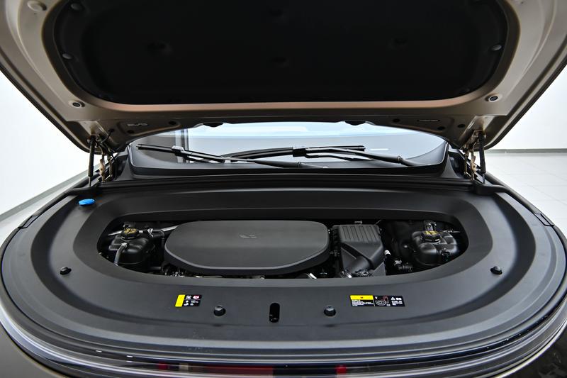 Li Auto Ideal L9 2026