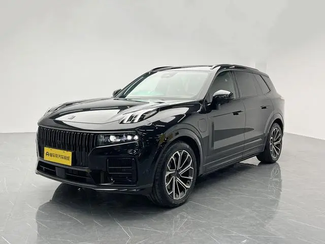 LYNK & CO Lynk &Co. 09 EM-P 2.0TD Performance version Six-seater Ultra