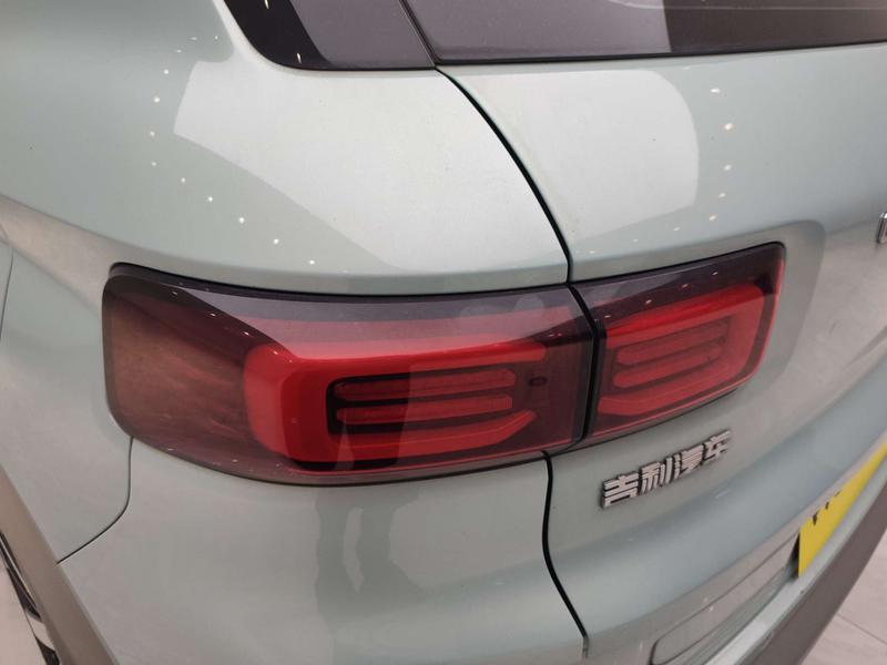 Geely Geely ICON 2023