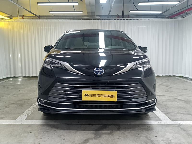 Toyota Sienna 2023