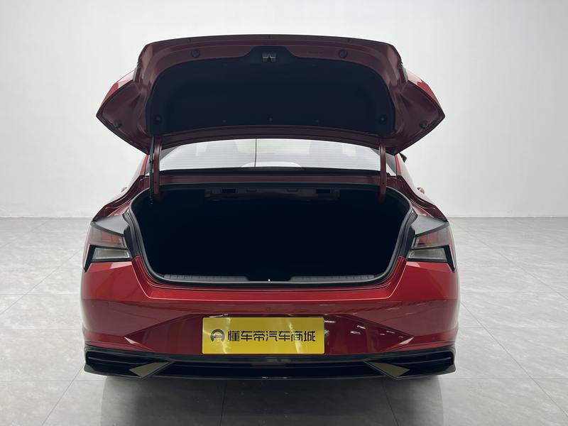 Hyundai Elantra 2021