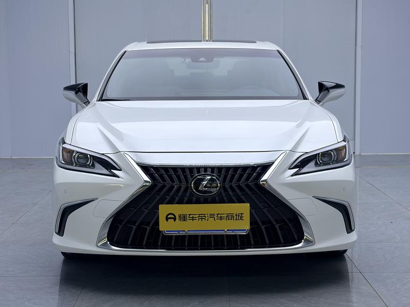 Lexus Lexus ES 2022