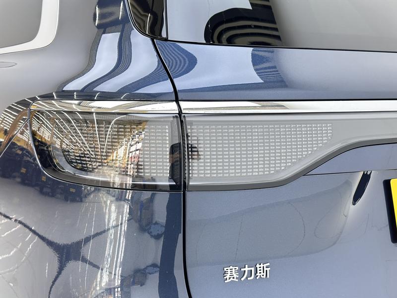 AITO问界 Wenjie M8 2025