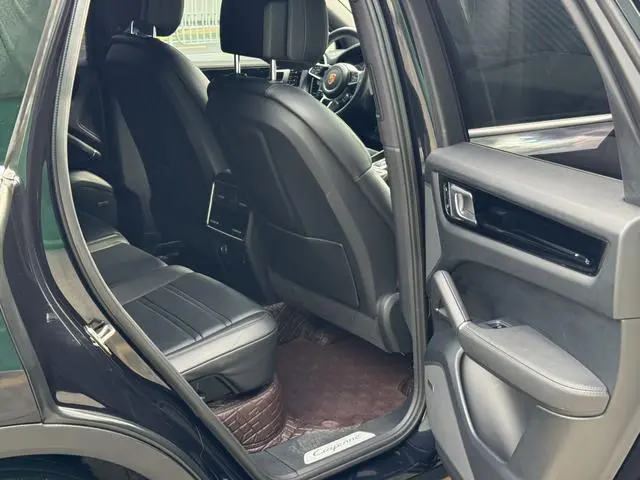 Porsche Cayenne E-Hybrid Cayenne E-Hybrid 2.0T