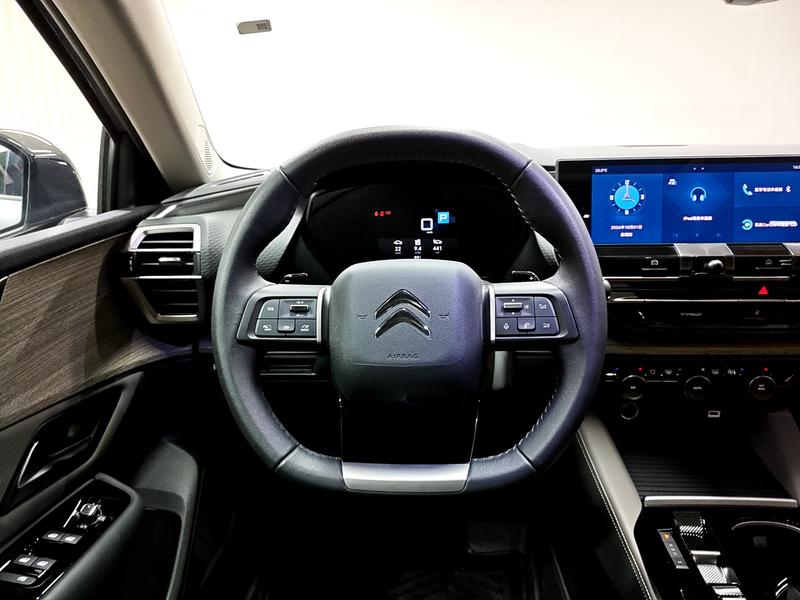 Citroen Versailles C5 X 2021