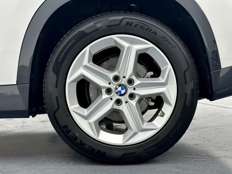 BMW BMW iX1 2026
