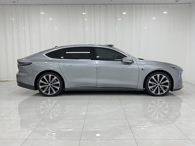 NIO NIO ET7 2024