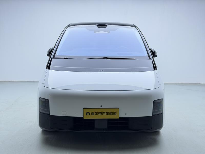 Li Auto Ideal MEGA 2025