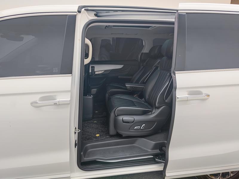 Roewe Roewe iMAX8 2021