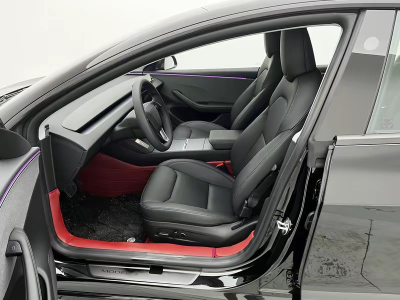 Tesla Model 3 2025