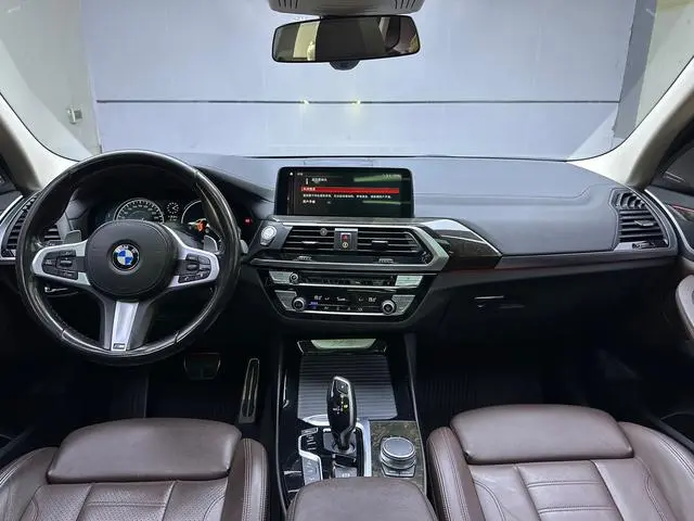 BMW BMW X3 xDrive30i leading M sports suit country VI